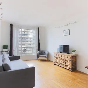 Eiffel Tower Cozy Place Apartamento